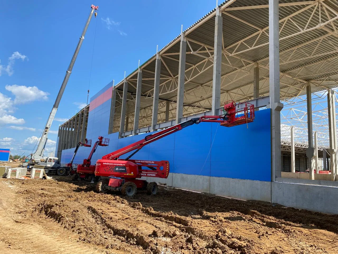 Склад универсальный продовольственных и непродовольственных товаров — вид 6